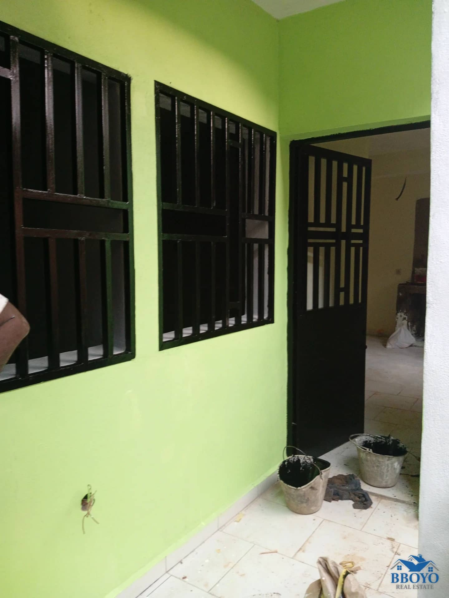 Modern apartment at Eleveur Mballa — photo 4