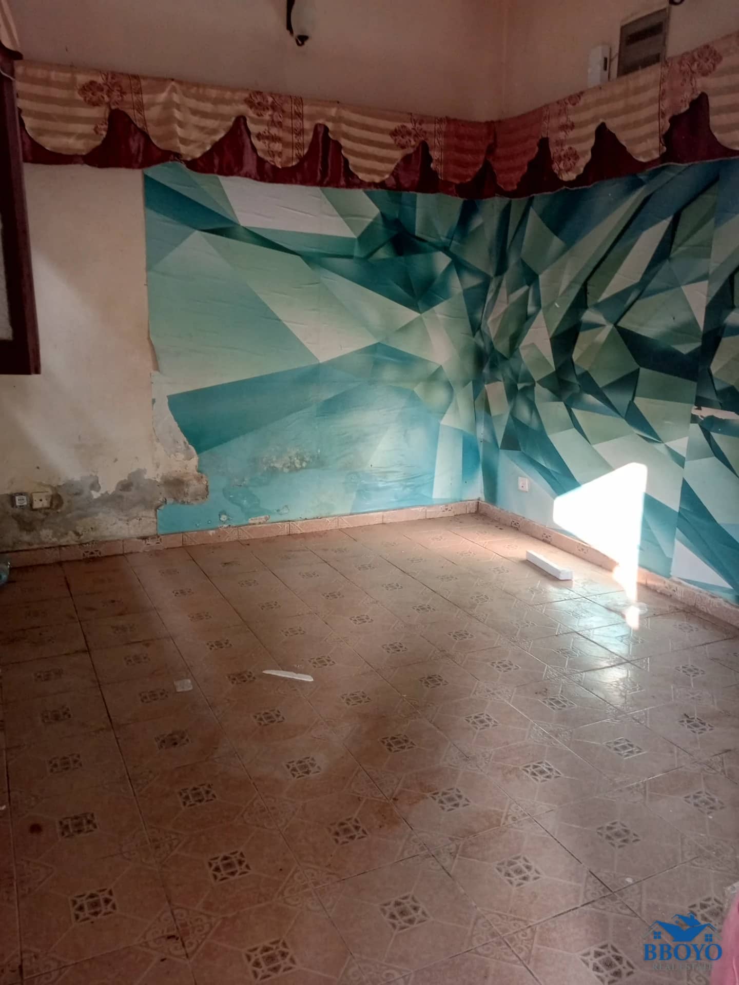 Semi Modern studio at Mimboman — photo 7