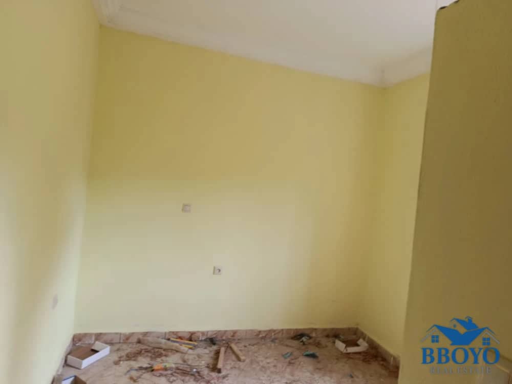 Mr Derrick's House — photo 3
