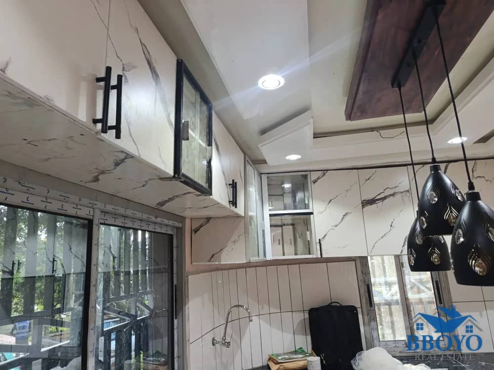 Mr Ogidi's House — photo 3