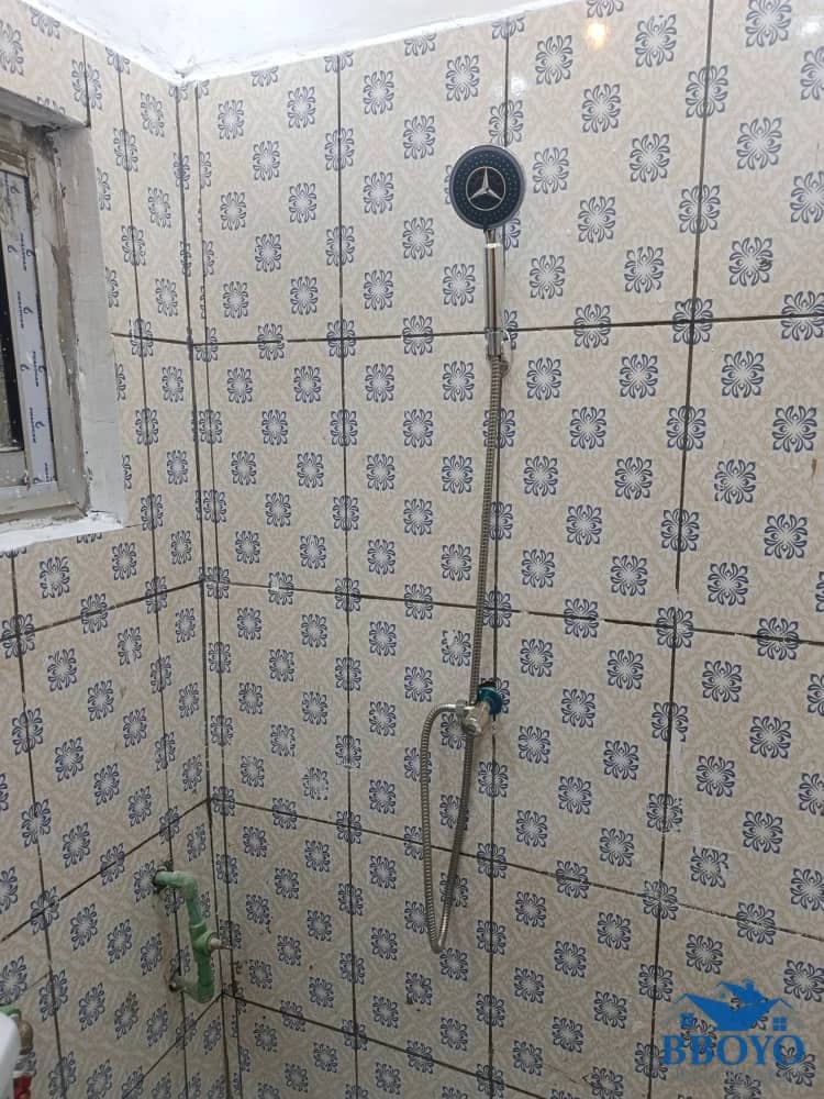 Mr Ogidi's House — photo 5