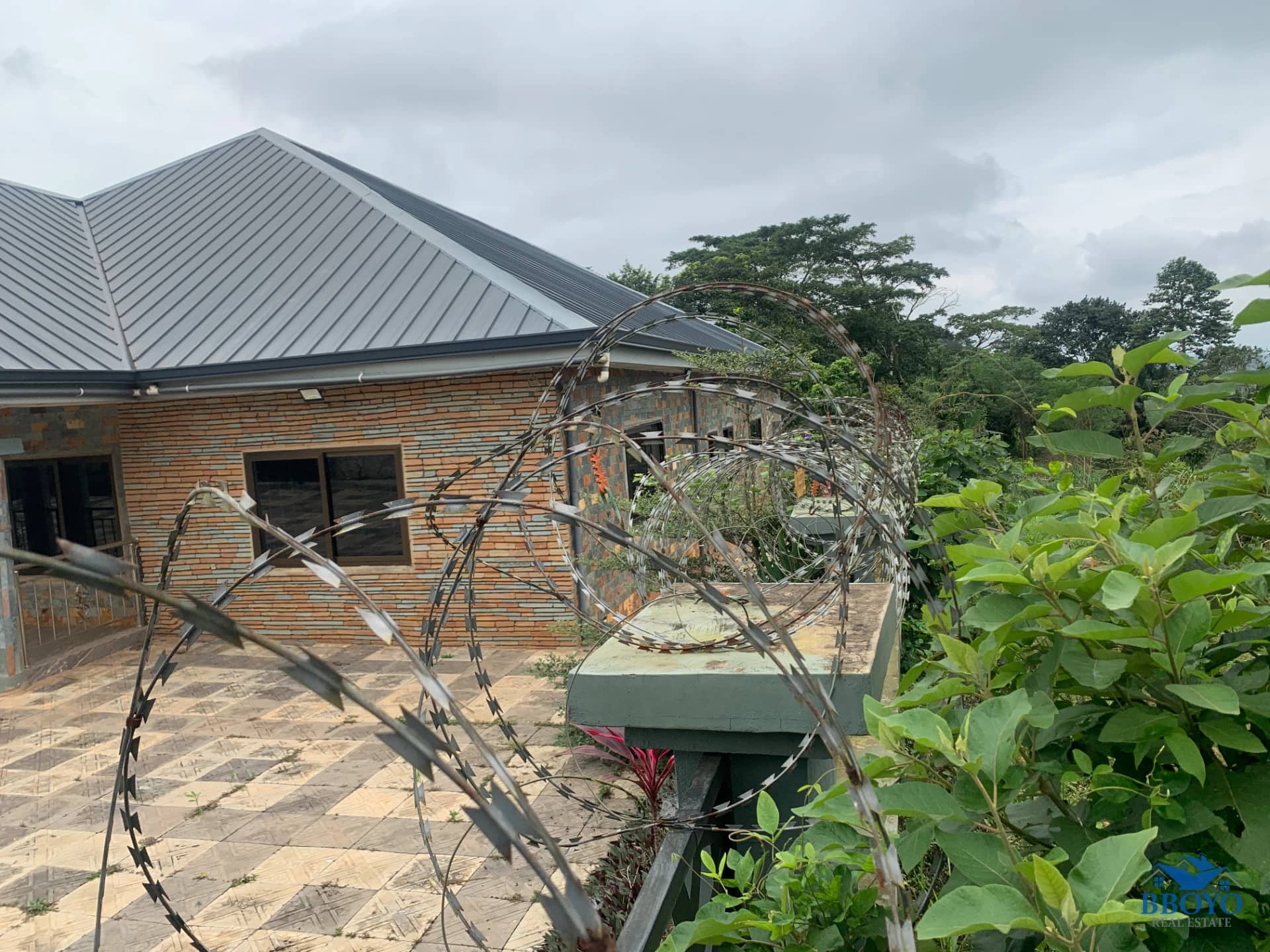 5-Bedroom House with Boys’ Quarters for Sale — photo 6